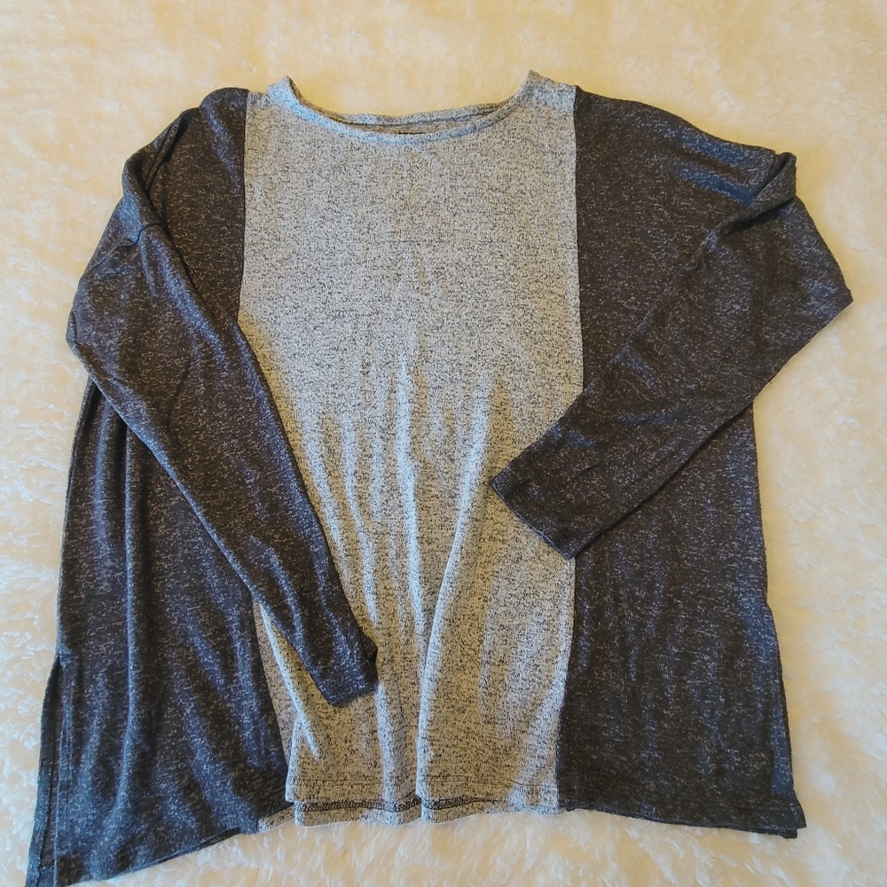 Simply Vera Color Block Top
